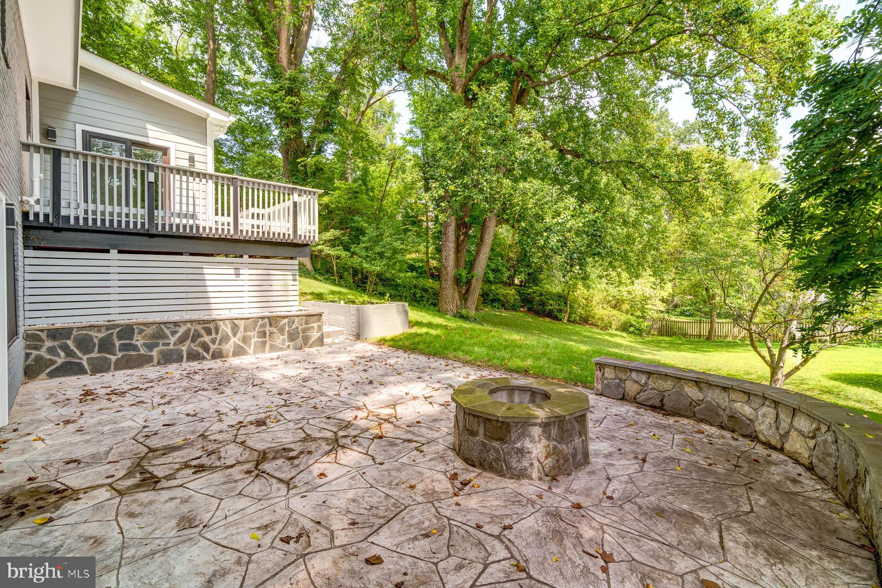 CRYSTAL SPRING KNOLLS - Residential