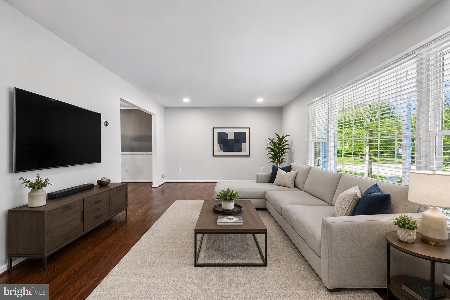 8002 LOG CABIN COURT