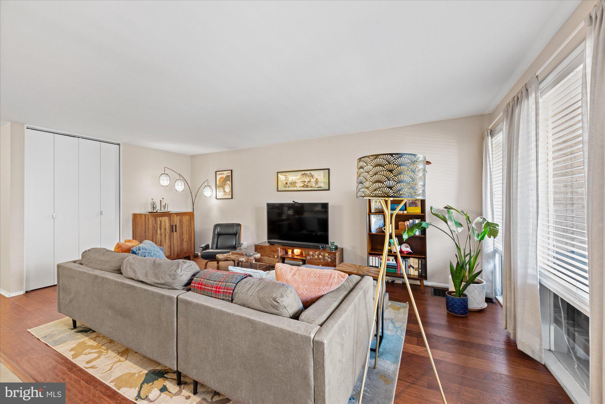 SPRING LAKE GARDEN CONDOMINIUM - Residential