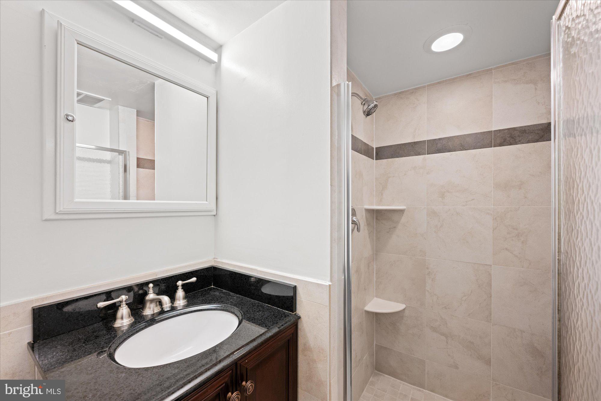 SPRING LAKE GARDEN CONDOMINIUM - Residential