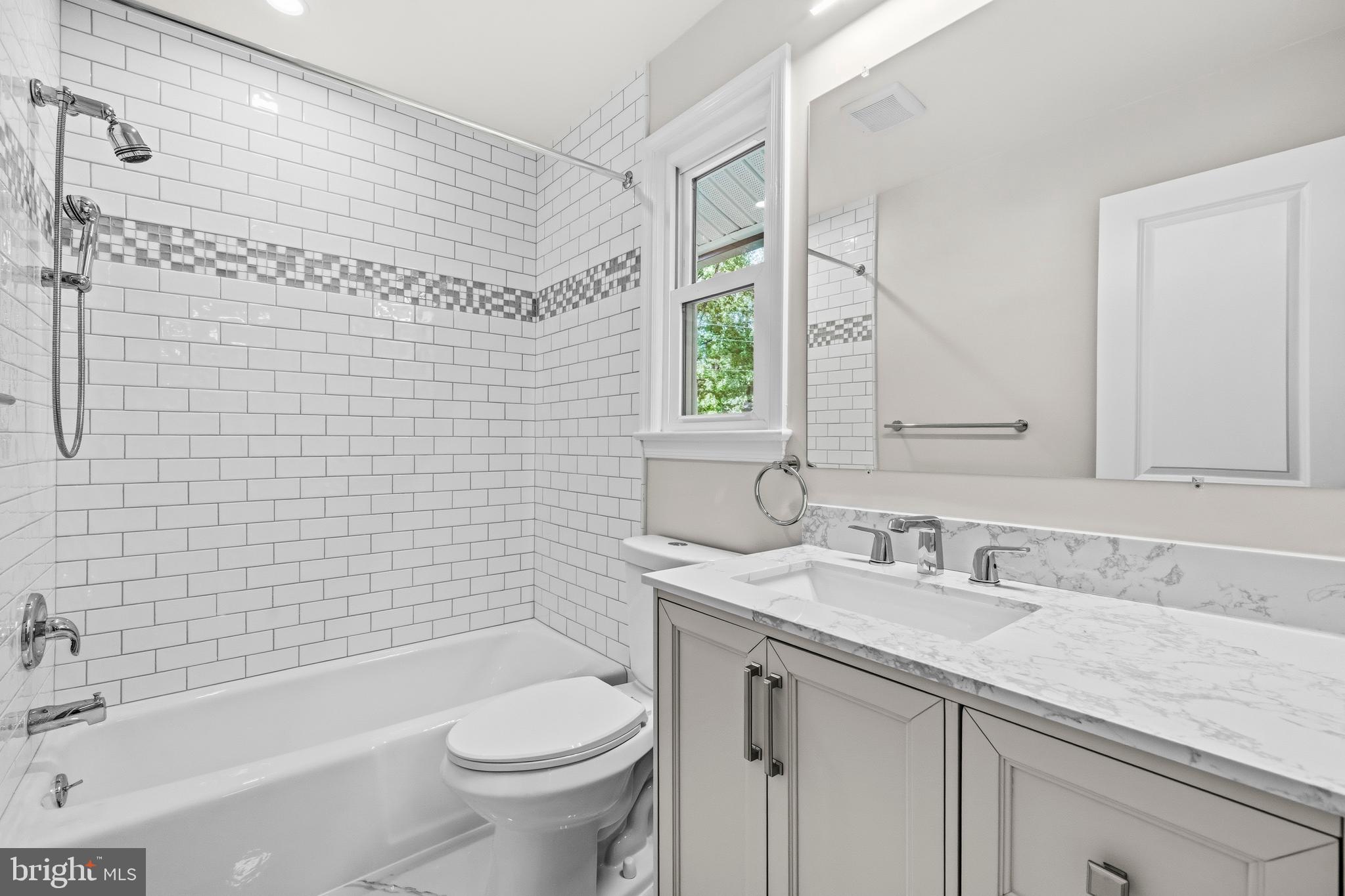 TILDEN WOODS - Residential