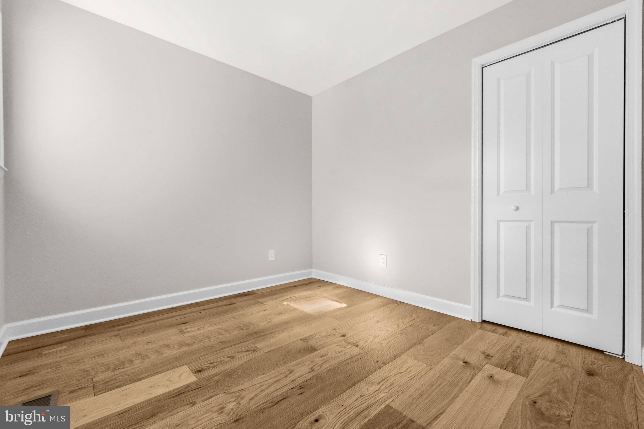 TILDEN WOODS - Residential
