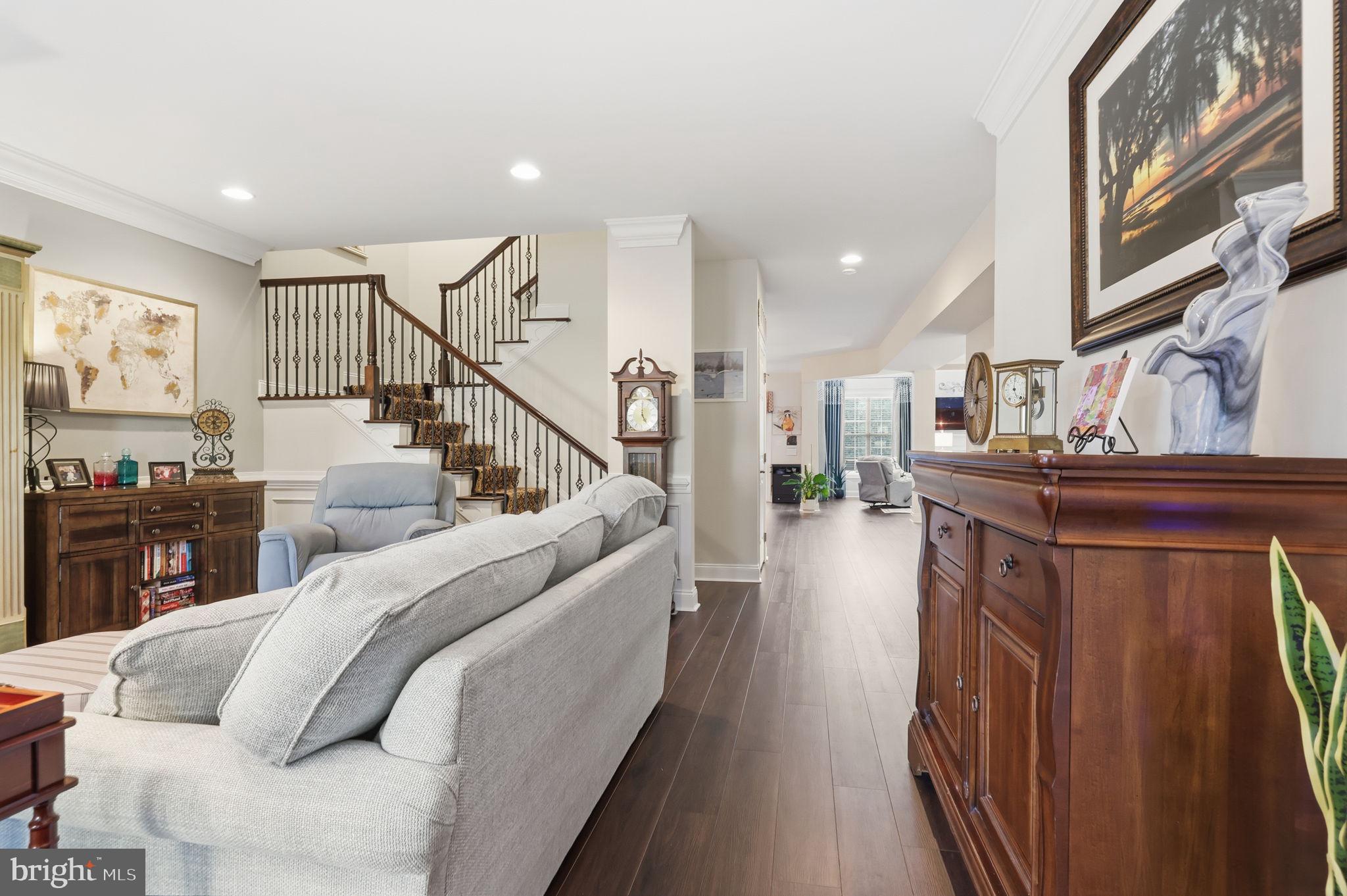 35 RITTENHOUSE CIRCLE