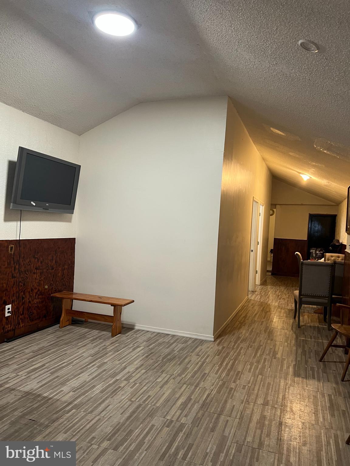 WEST KENSINGTON - Commercial Sale