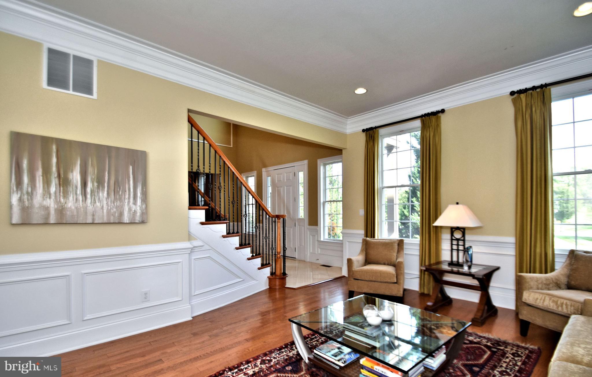 DUTCHESS FARM ESTS - Residential