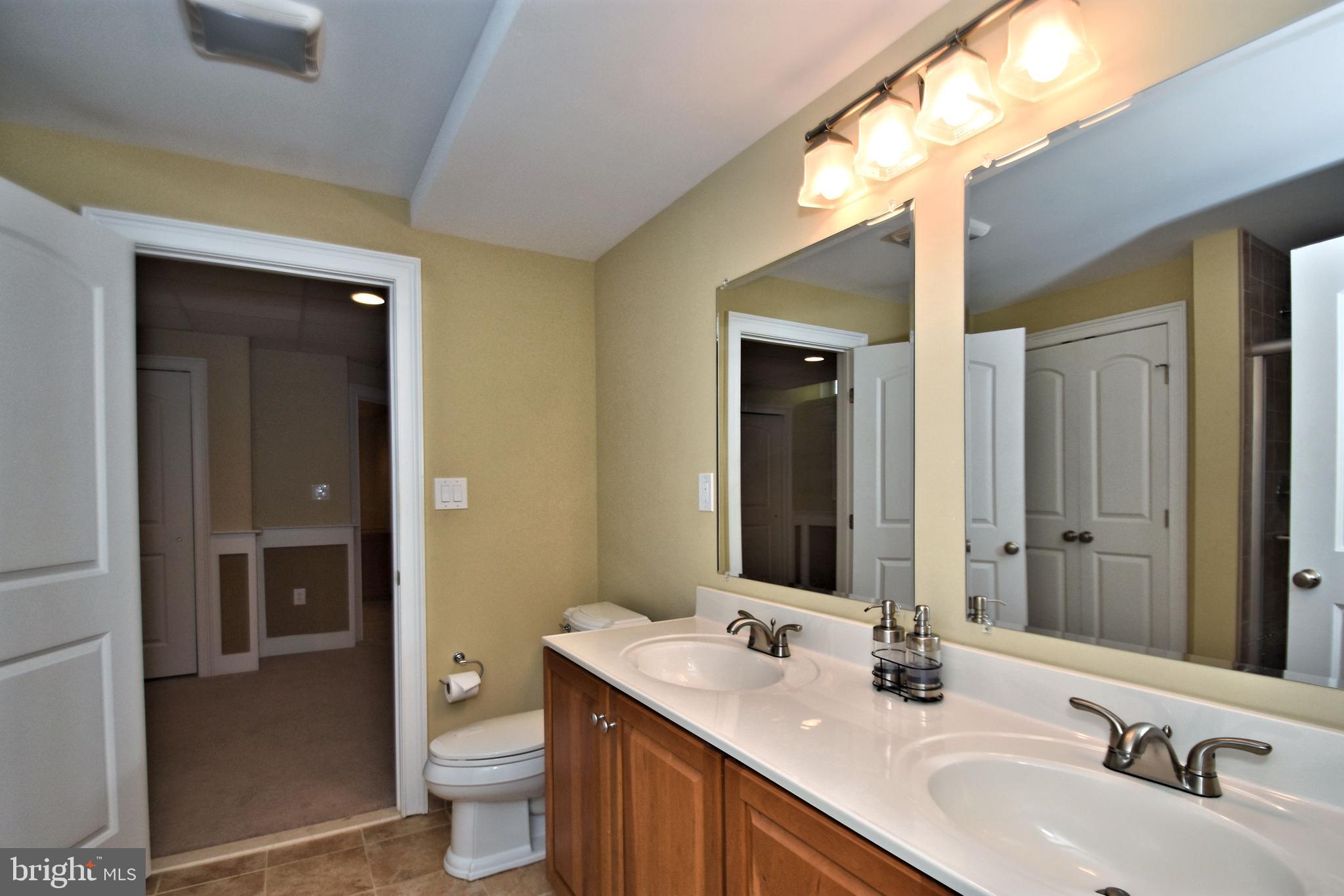 DUTCHESS FARM ESTS - Residential