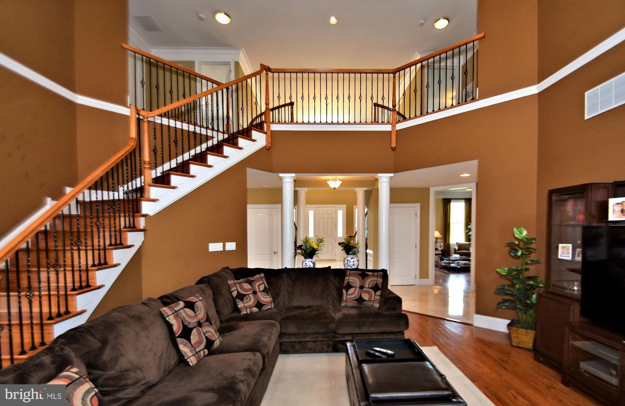 DUTCHESS FARM ESTS - Residential