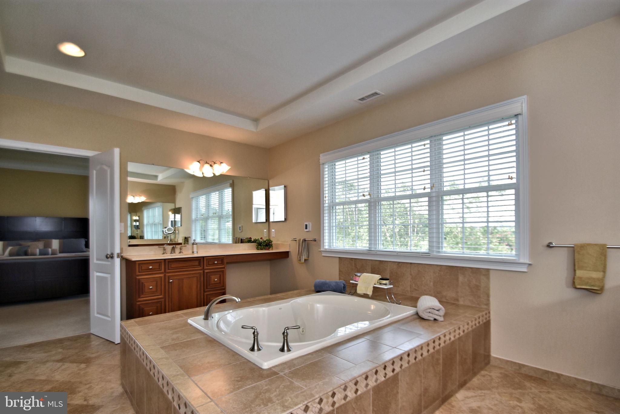 DUTCHESS FARM ESTS - Residential