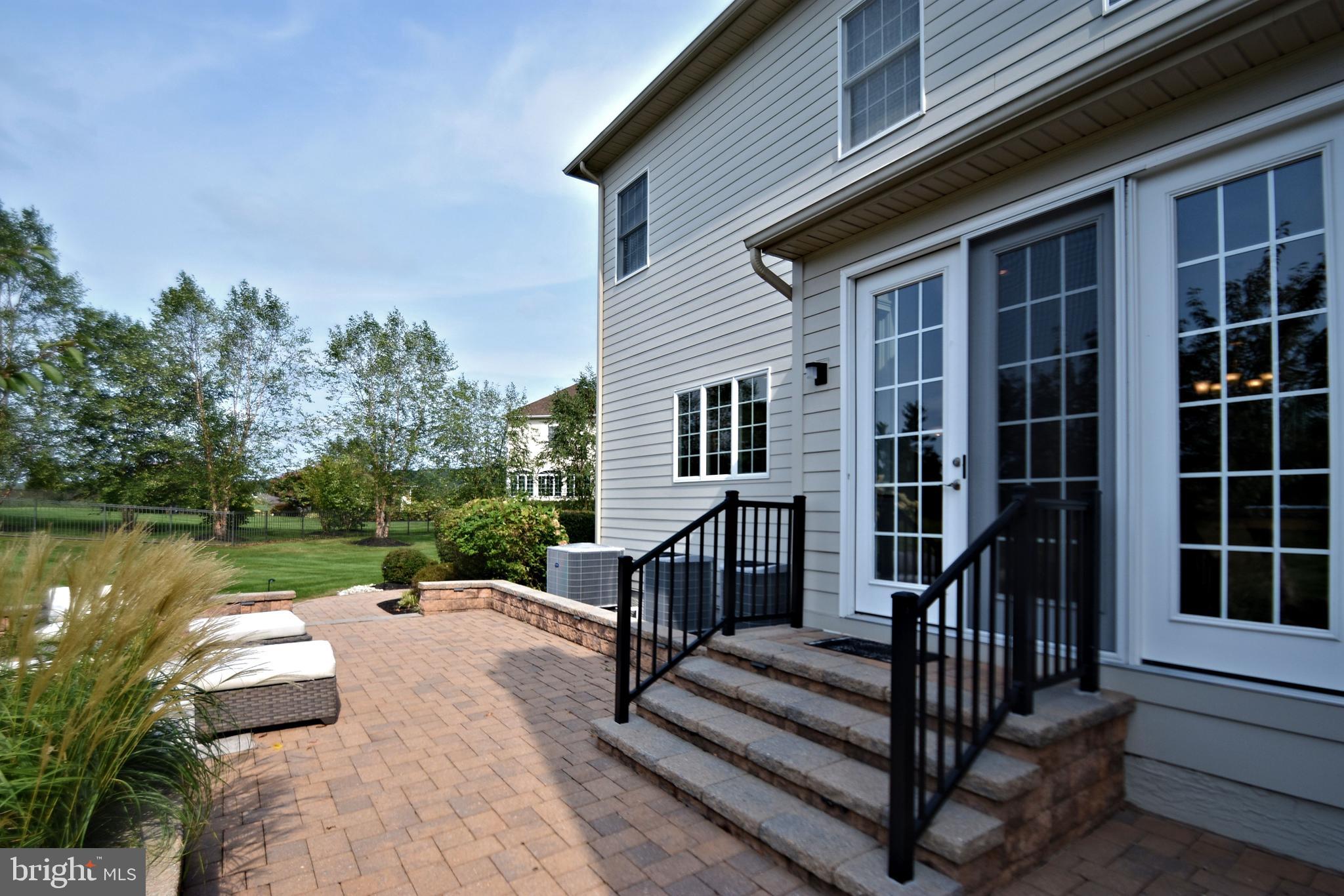 DUTCHESS FARM ESTS - Residential