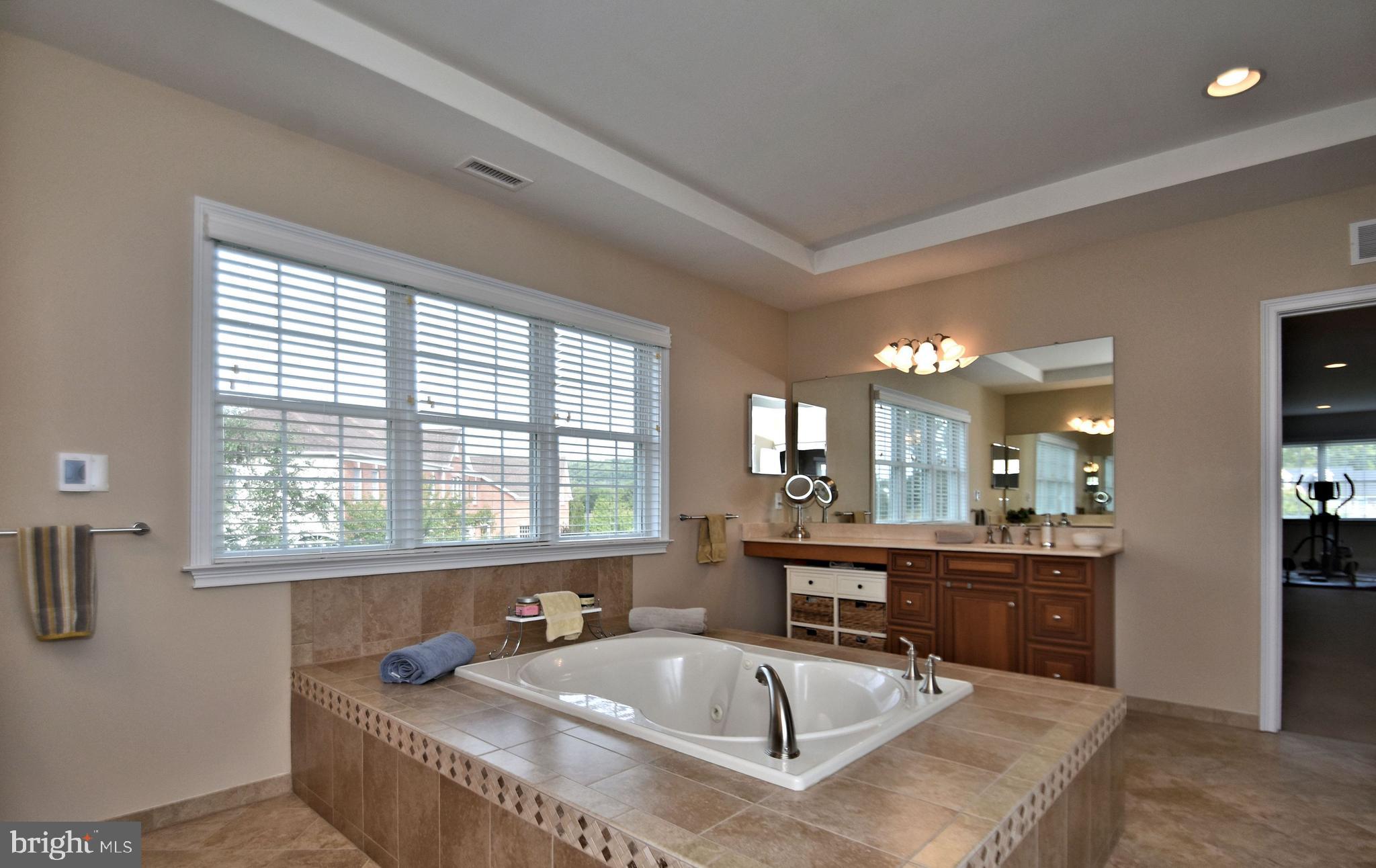 DUTCHESS FARM ESTS - Residential