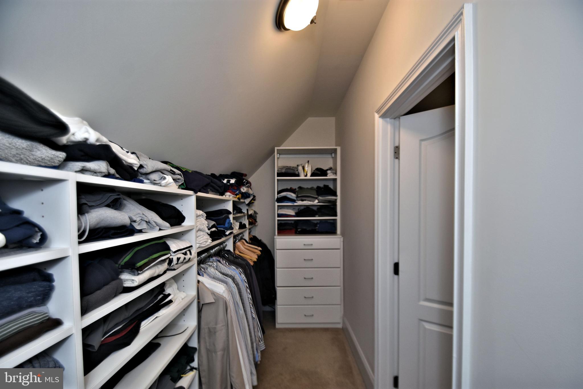 DUTCHESS FARM ESTS - Residential