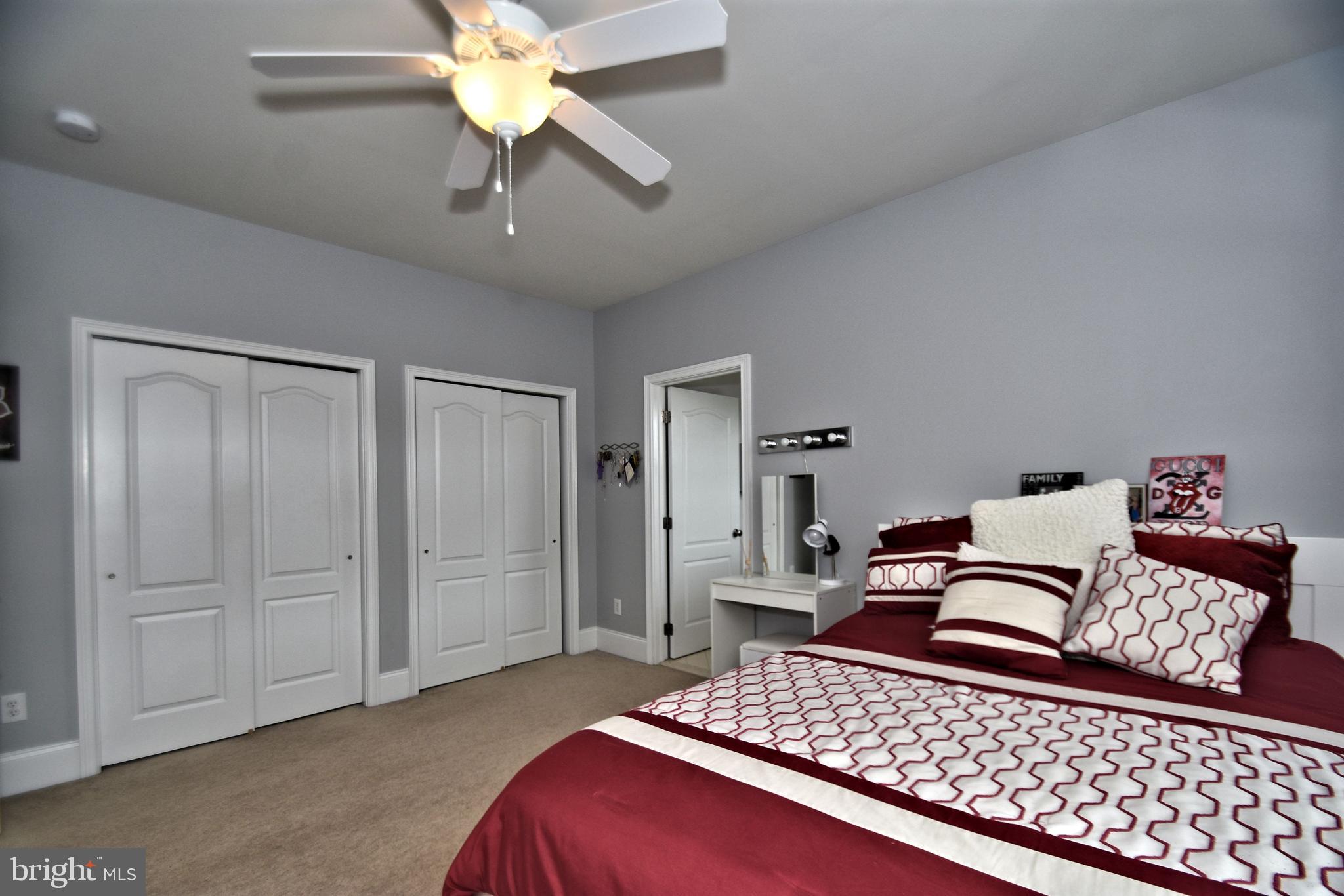 DUTCHESS FARM ESTS - Residential