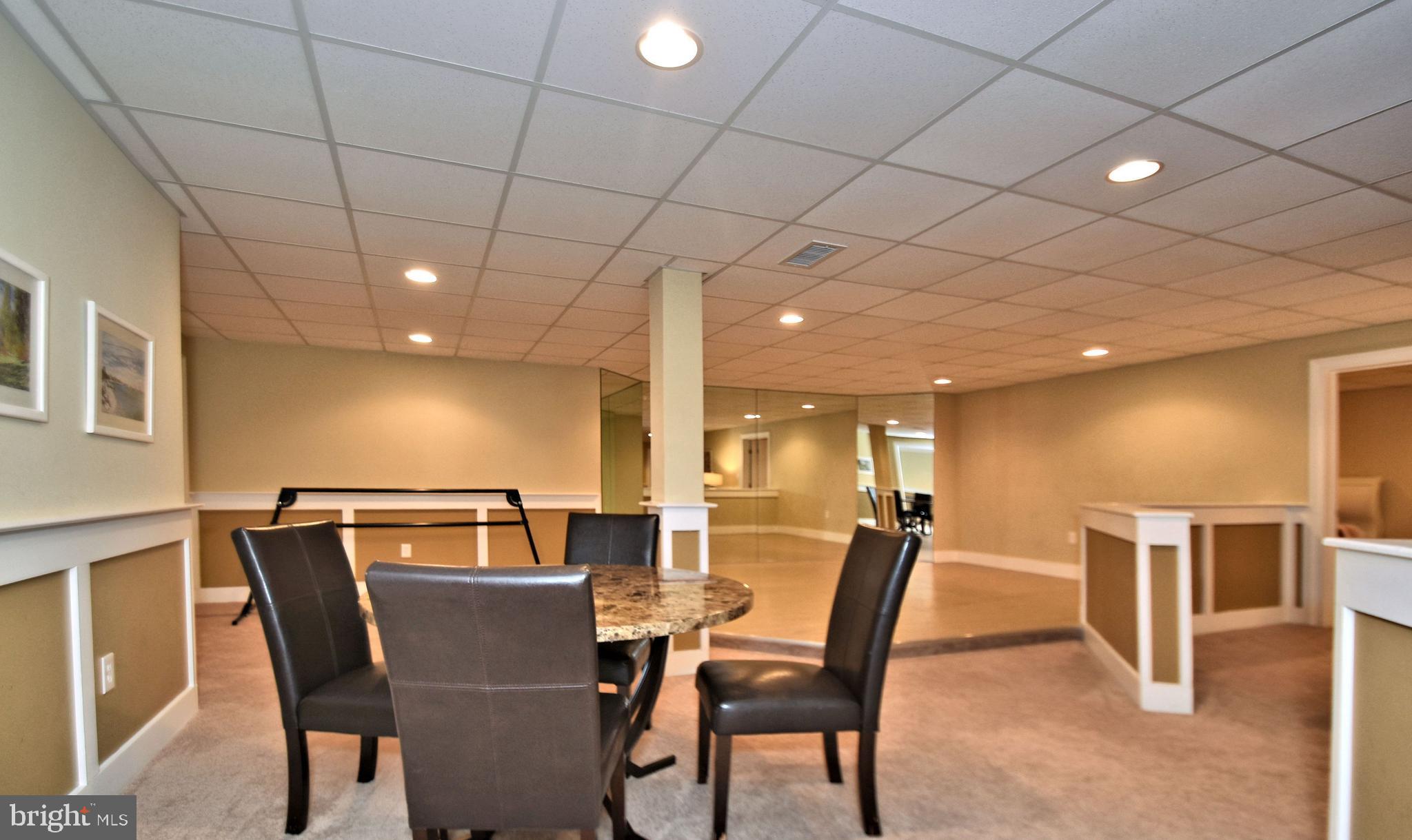 DUTCHESS FARM ESTS - Residential