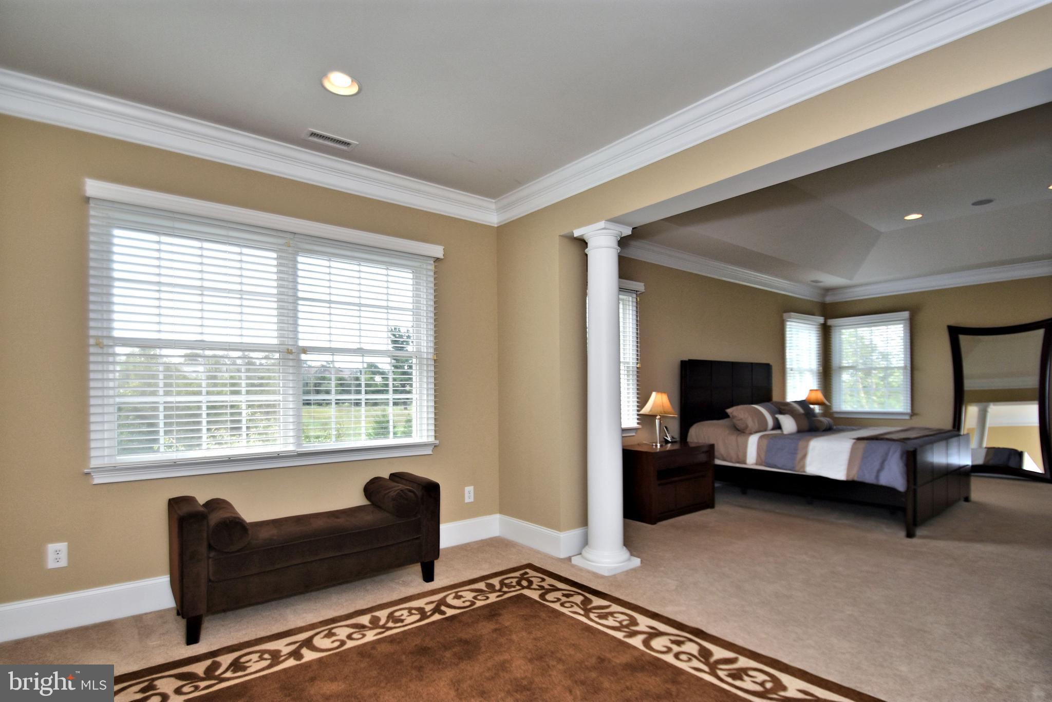 DUTCHESS FARM ESTS - Residential