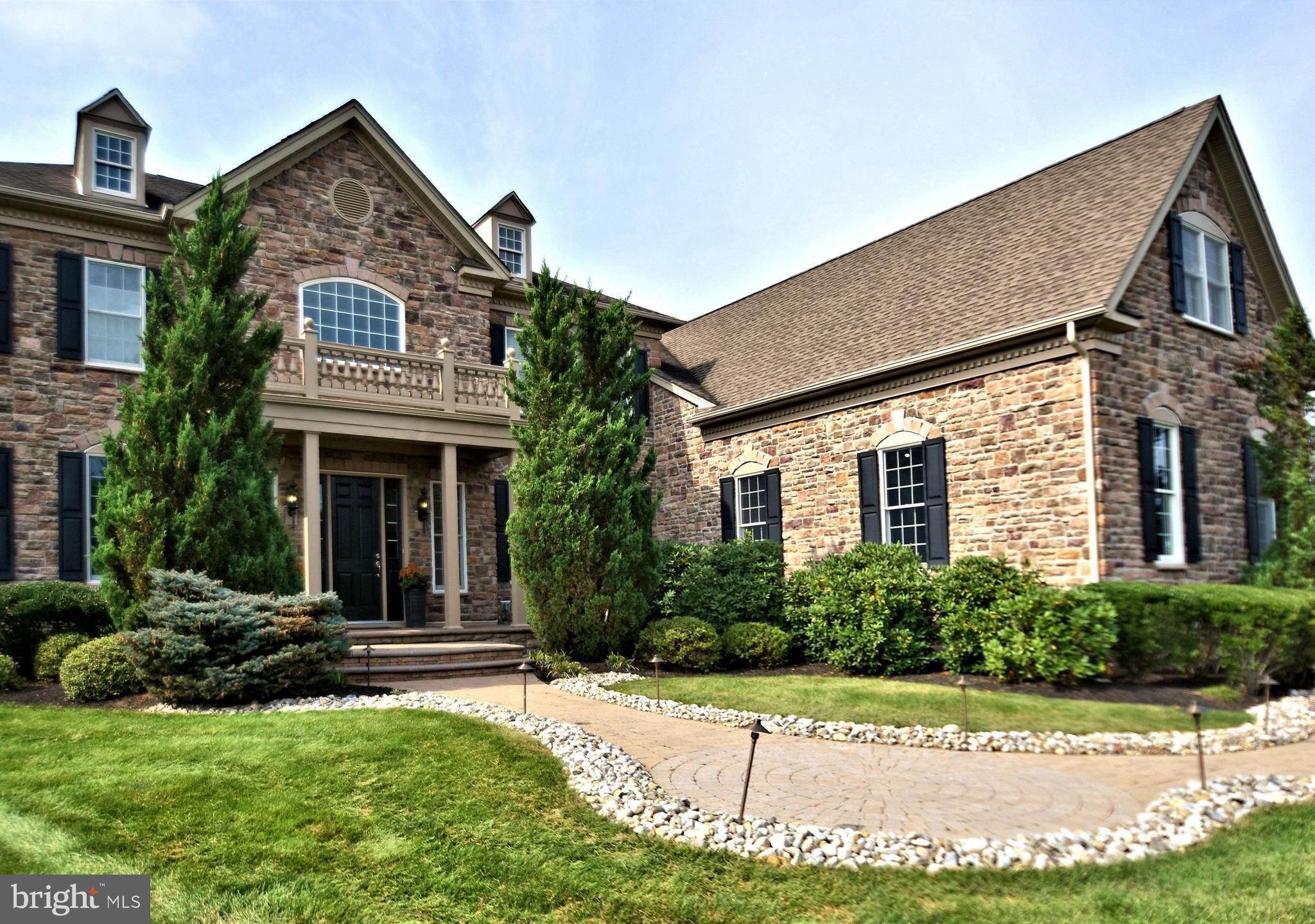 DUTCHESS FARM ESTS - Residential