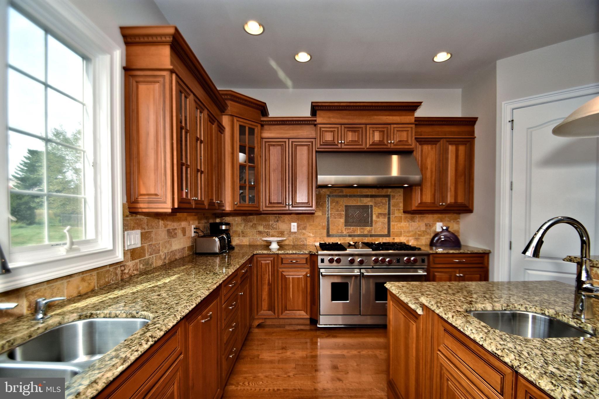 DUTCHESS FARM ESTS - Residential