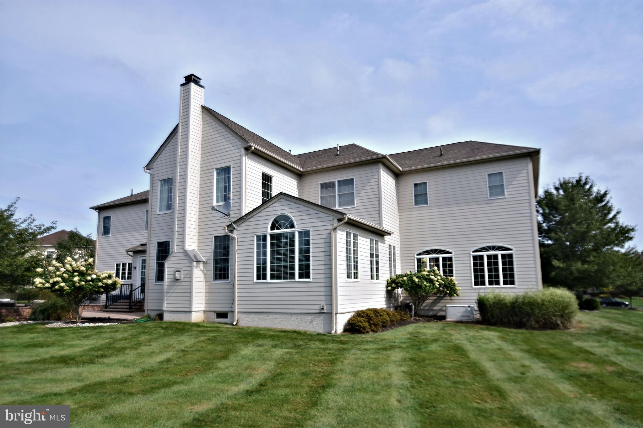 DUTCHESS FARM ESTS - Residential