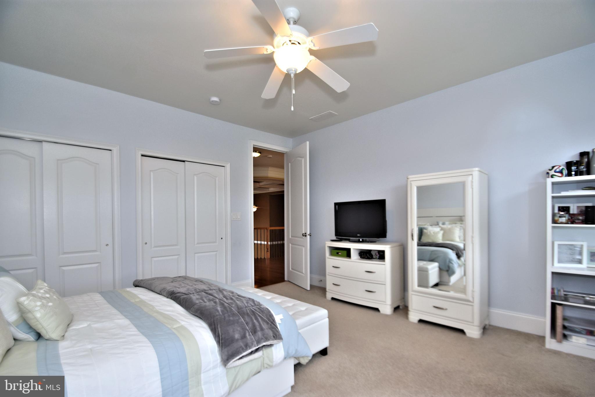 DUTCHESS FARM ESTS - Residential