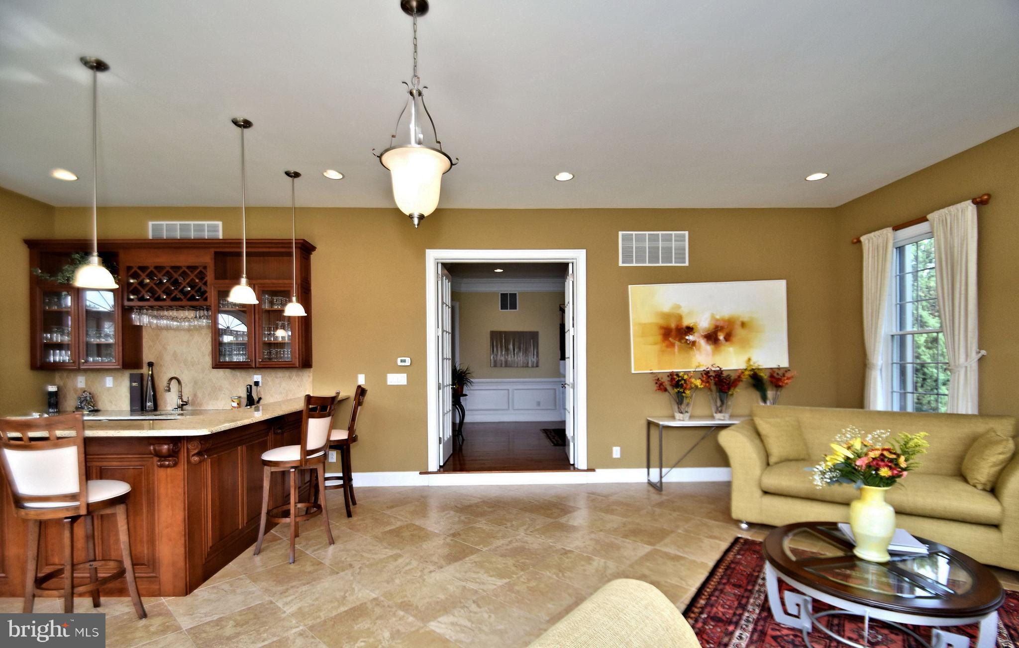 DUTCHESS FARM ESTS - Residential