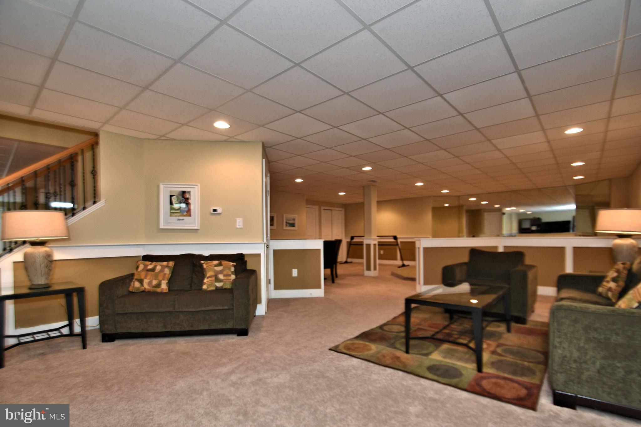 DUTCHESS FARM ESTS - Residential