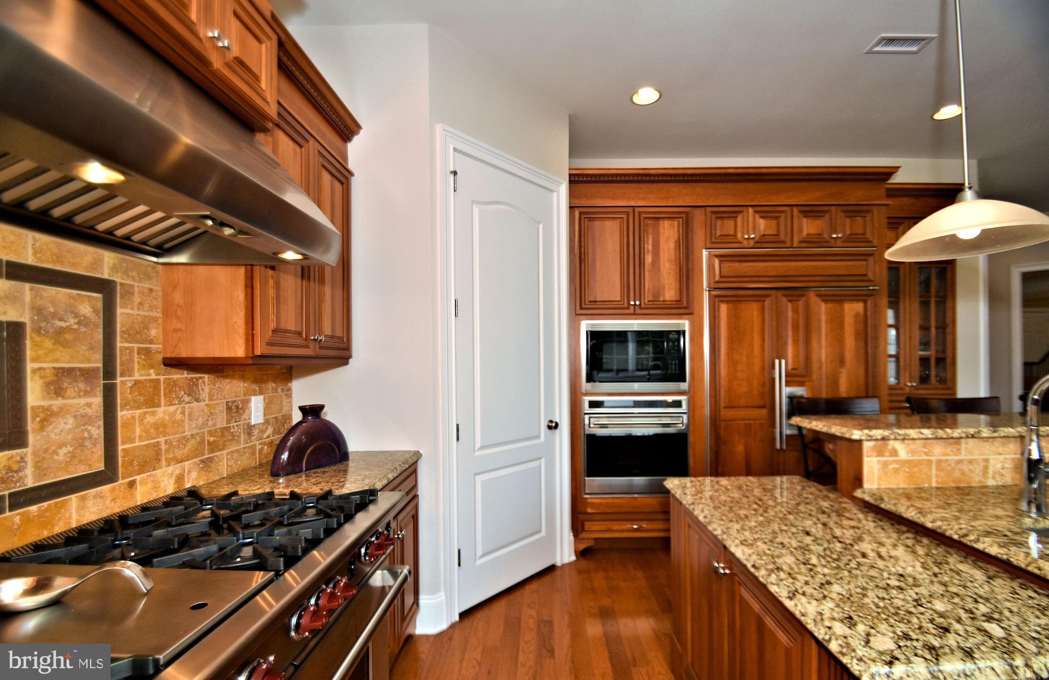 DUTCHESS FARM ESTS - Residential