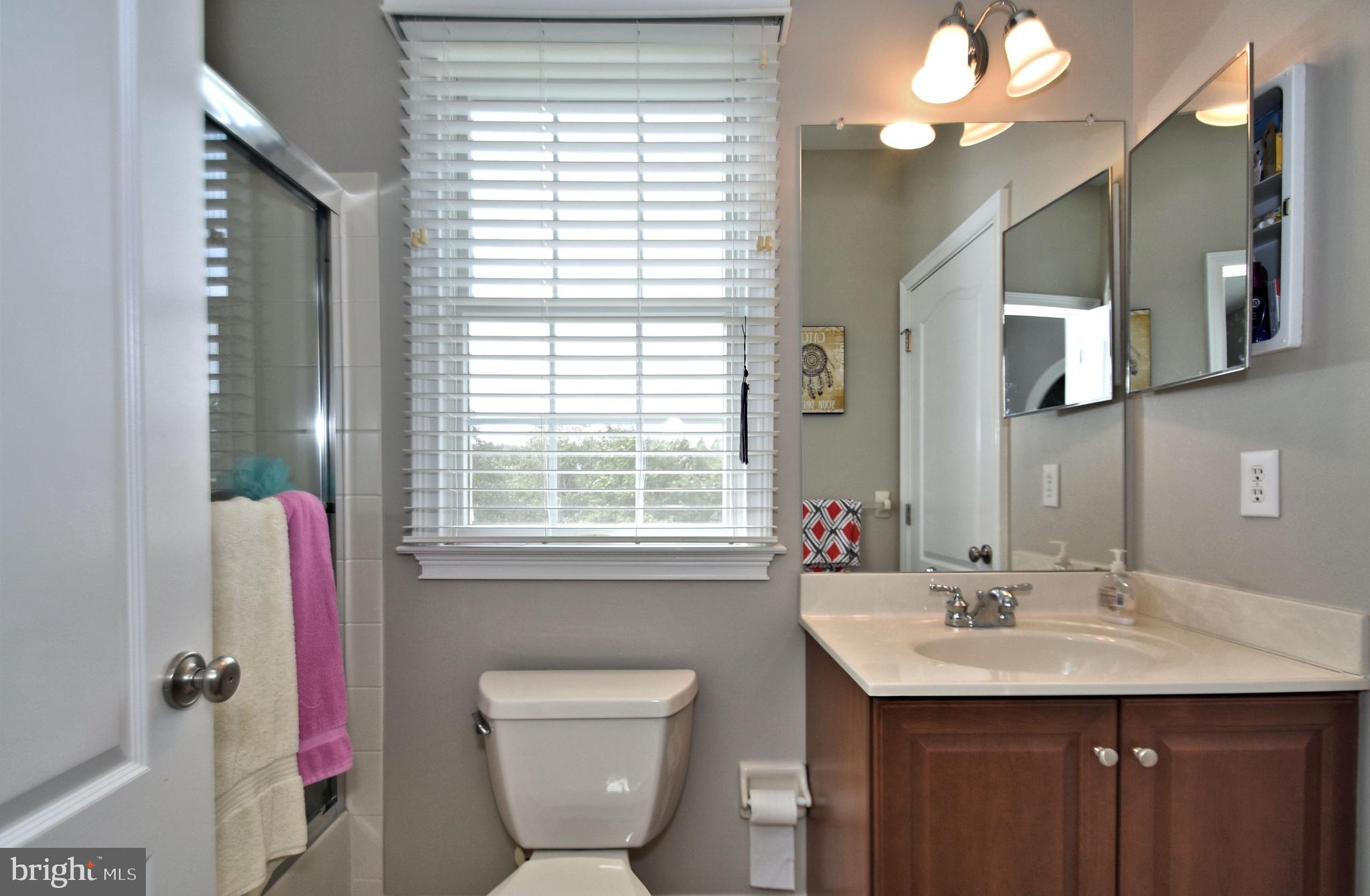 DUTCHESS FARM ESTS - Residential