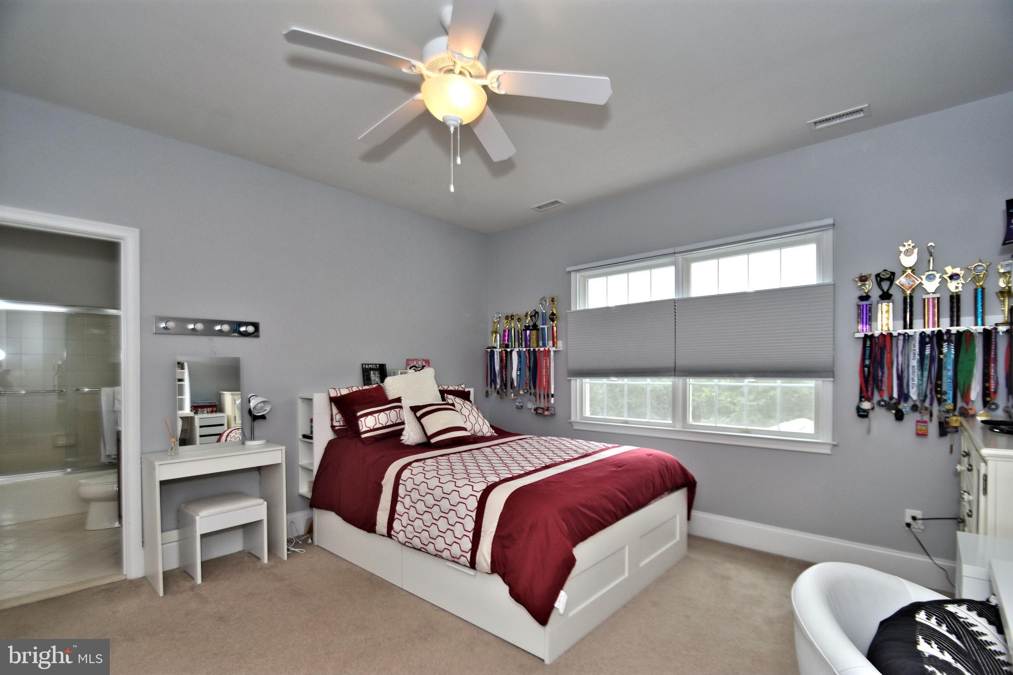 DUTCHESS FARM ESTS - Residential