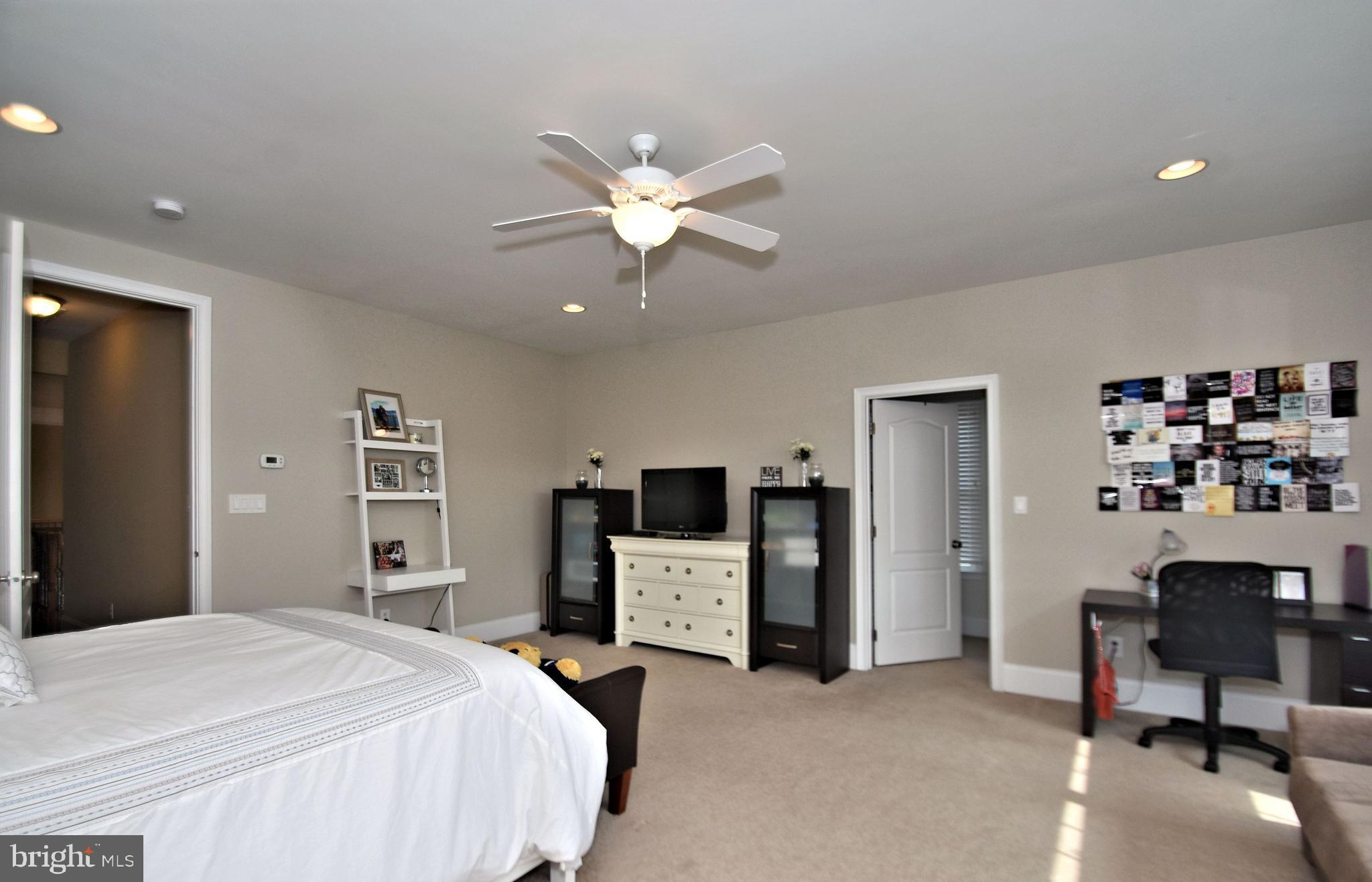 DUTCHESS FARM ESTS - Residential