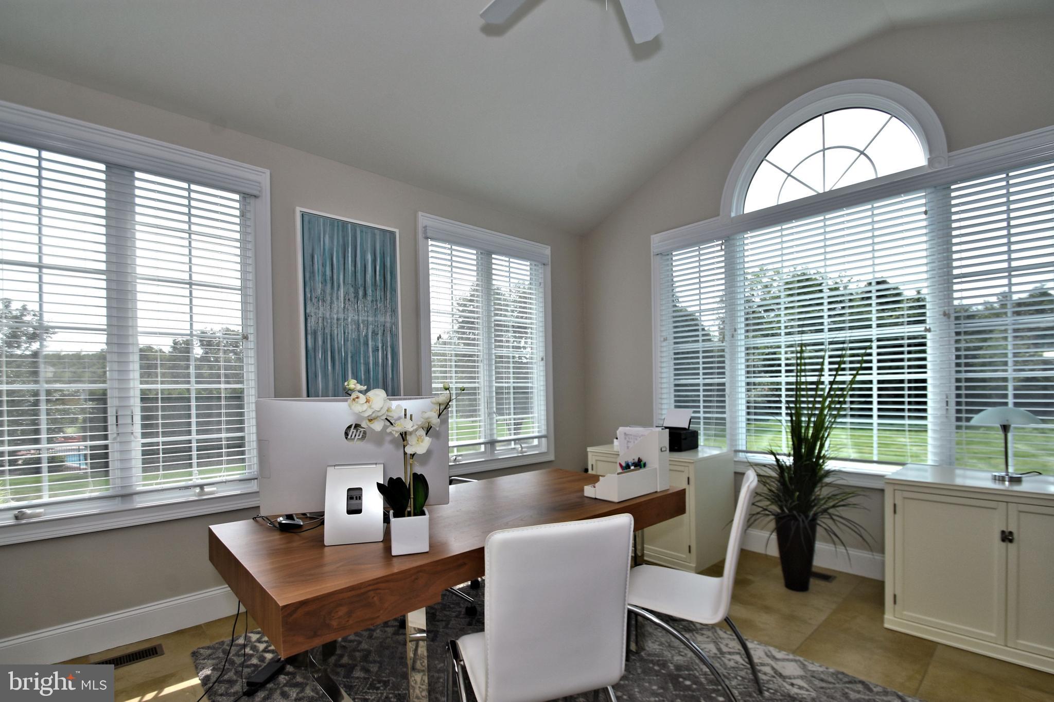 DUTCHESS FARM ESTS - Residential