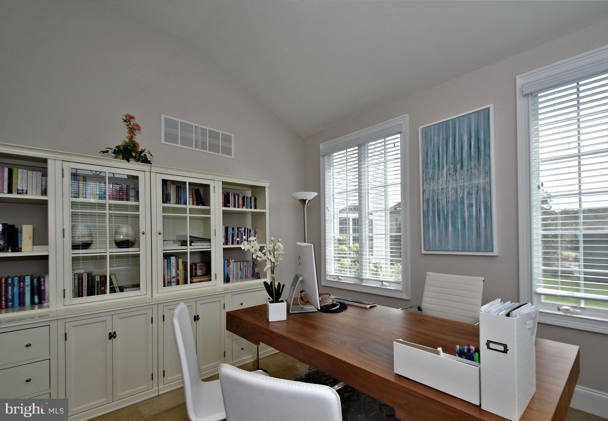 DUTCHESS FARM ESTS - Residential