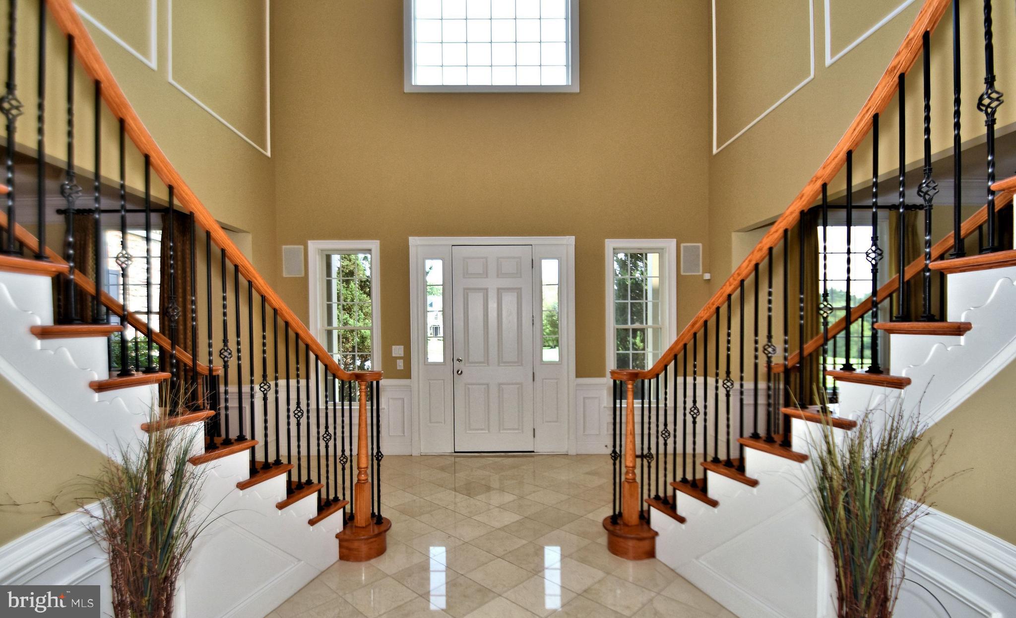 DUTCHESS FARM ESTS - Residential