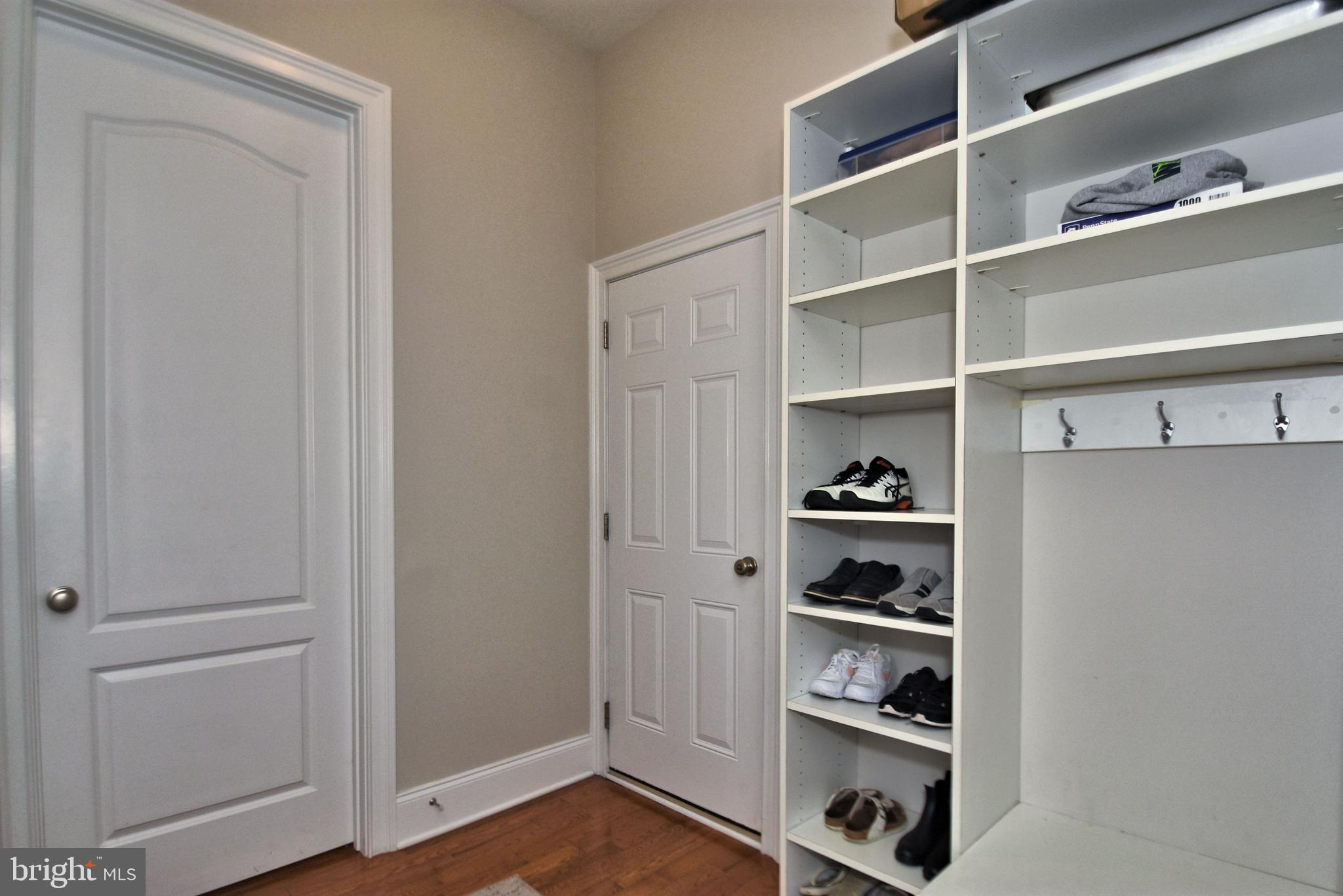 DUTCHESS FARM ESTS - Residential