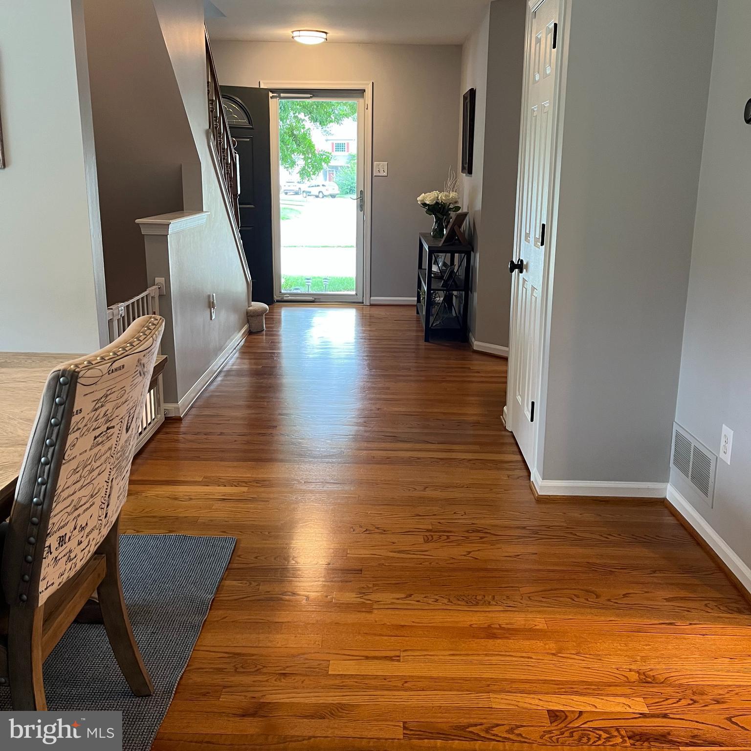 980 GLACKENS LANE