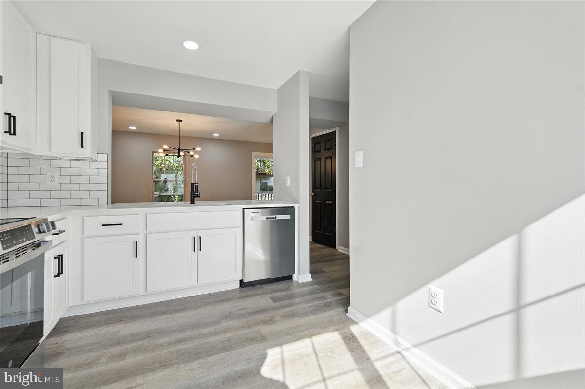 12005 CRIMSON LANE 221