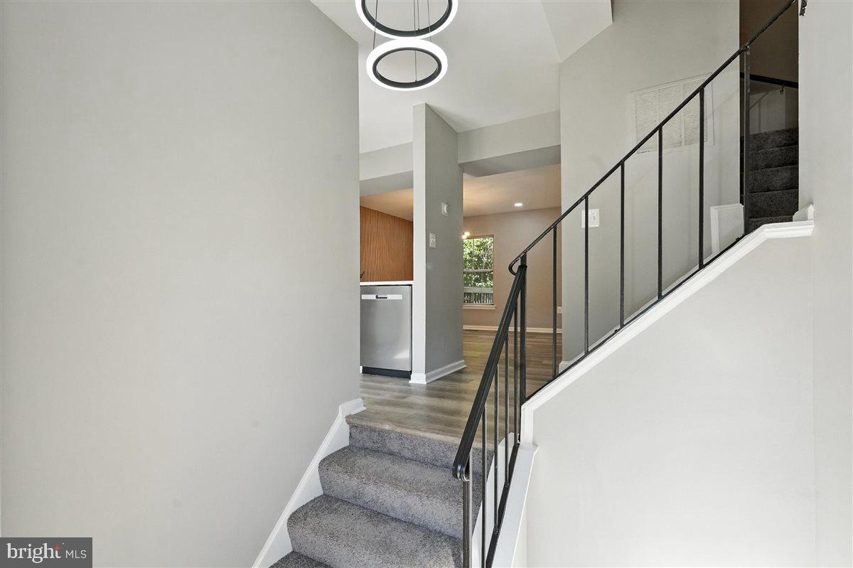 12005 CRIMSON LANE 221