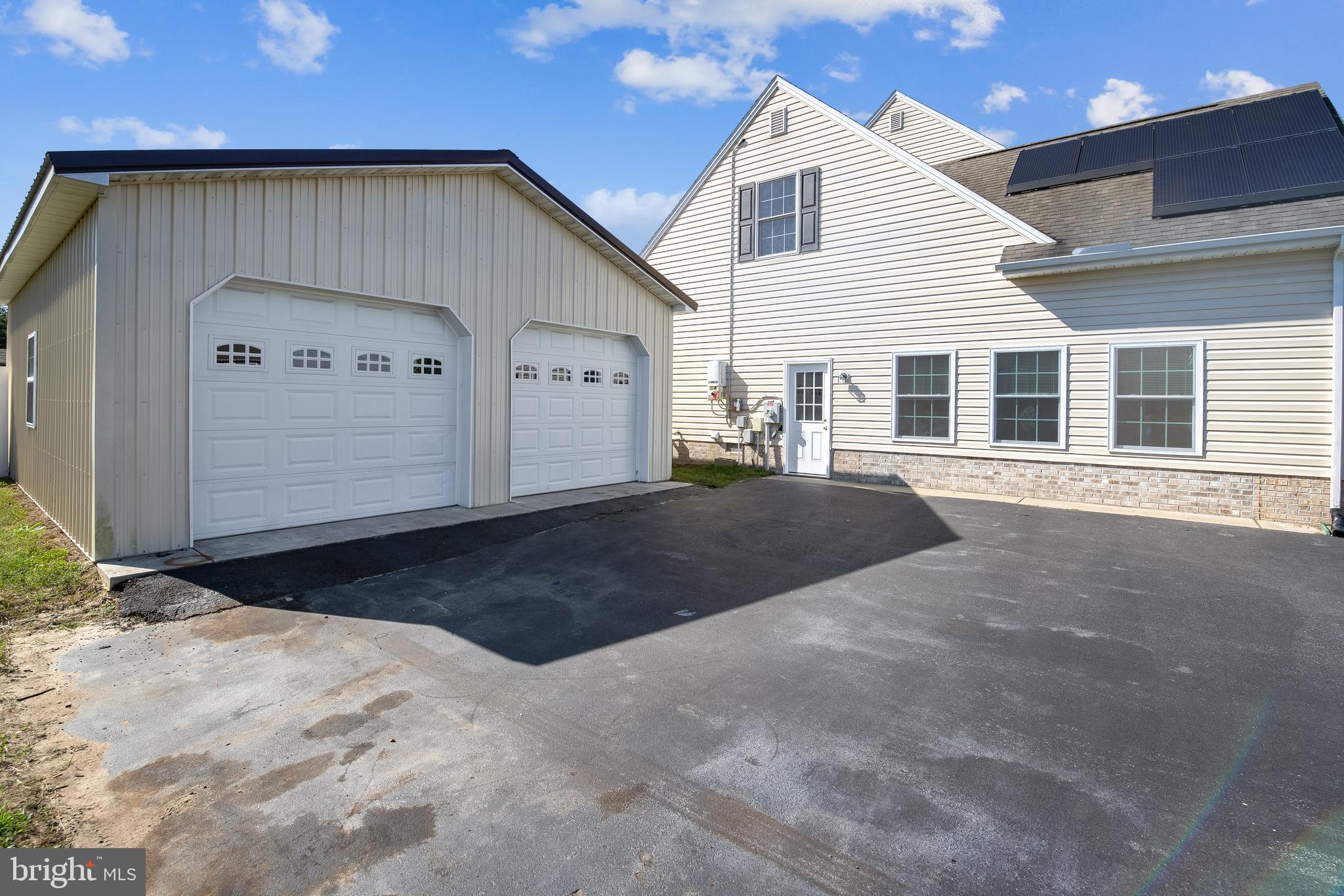 MOCKING BIRD - Residential