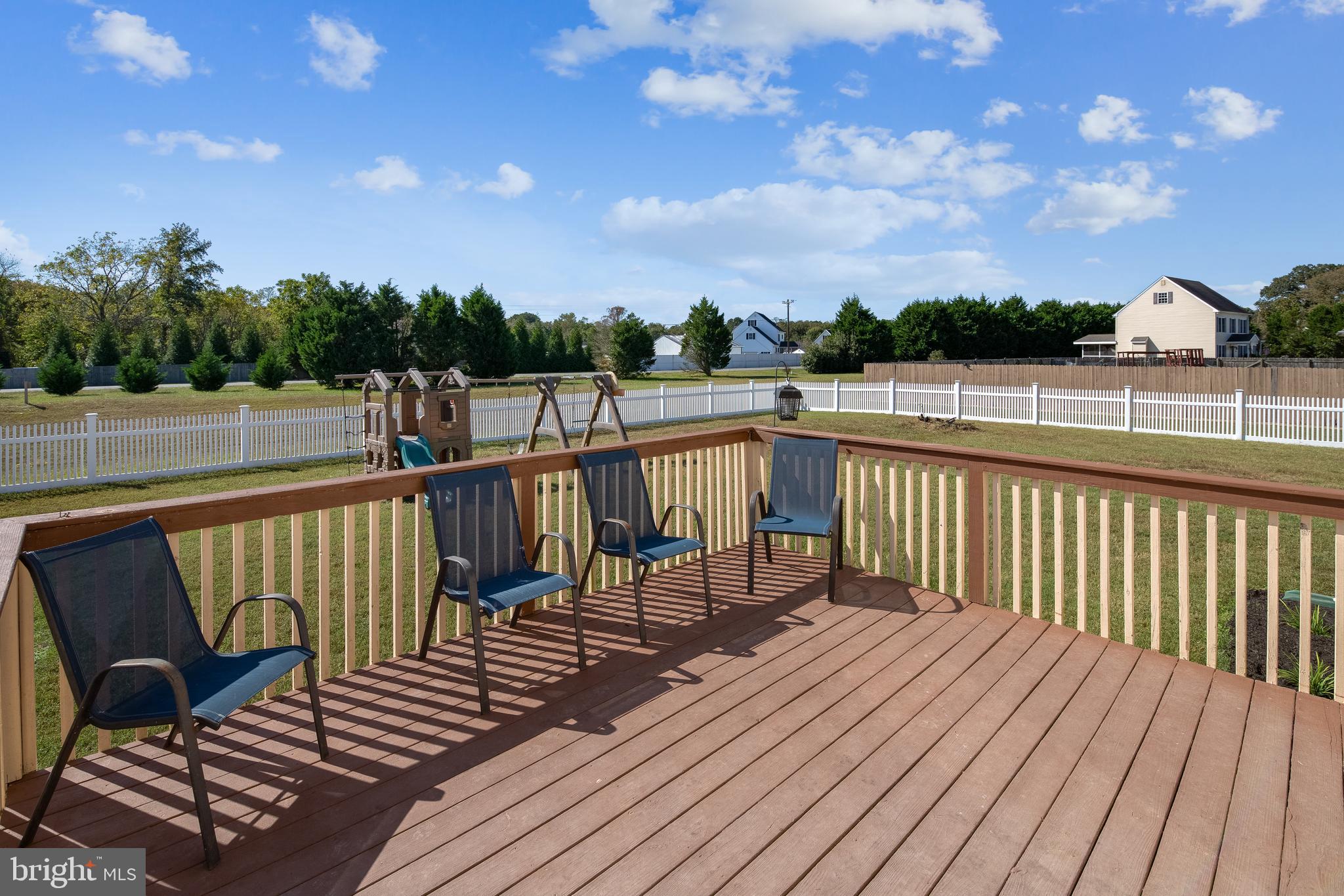 MOCKING BIRD - Residential