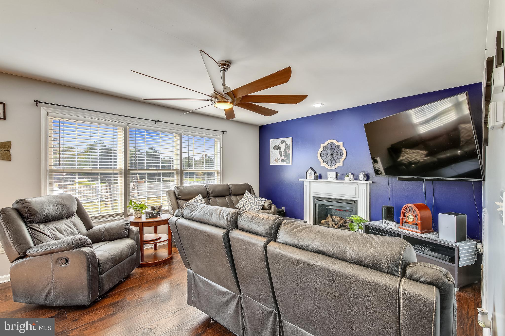 MOCKING BIRD - Residential