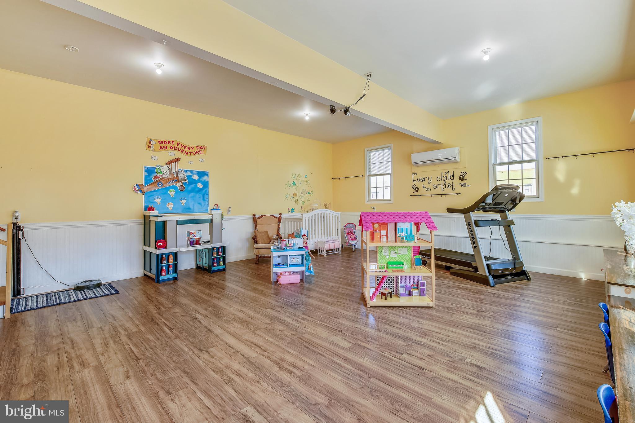 MOCKING BIRD - Residential