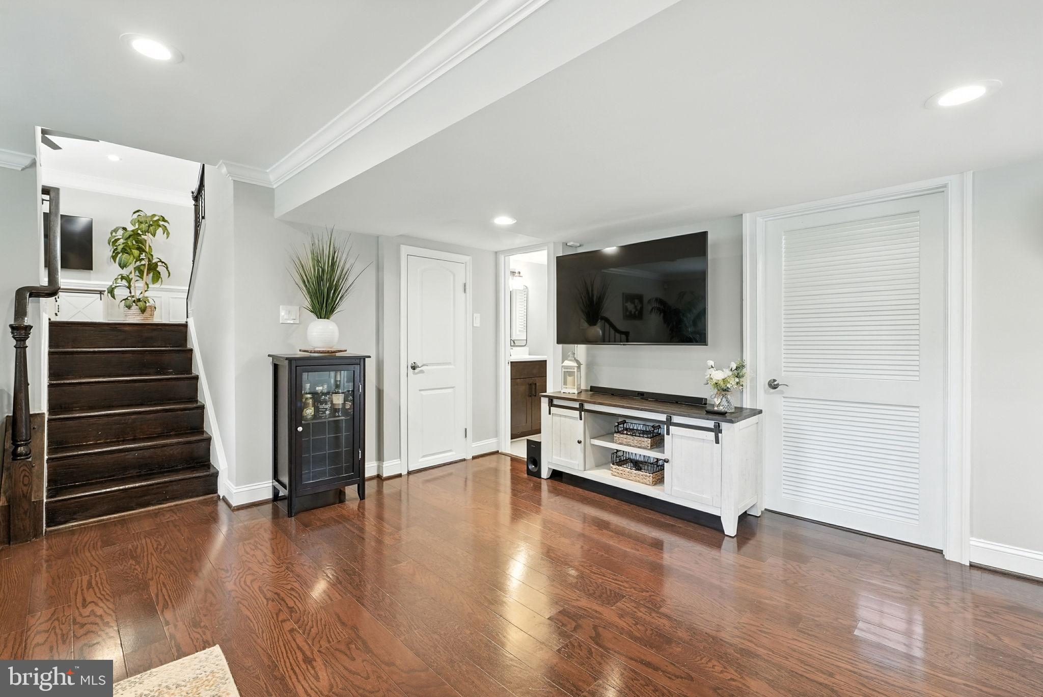 WAKEFIELD FOREST - Residential