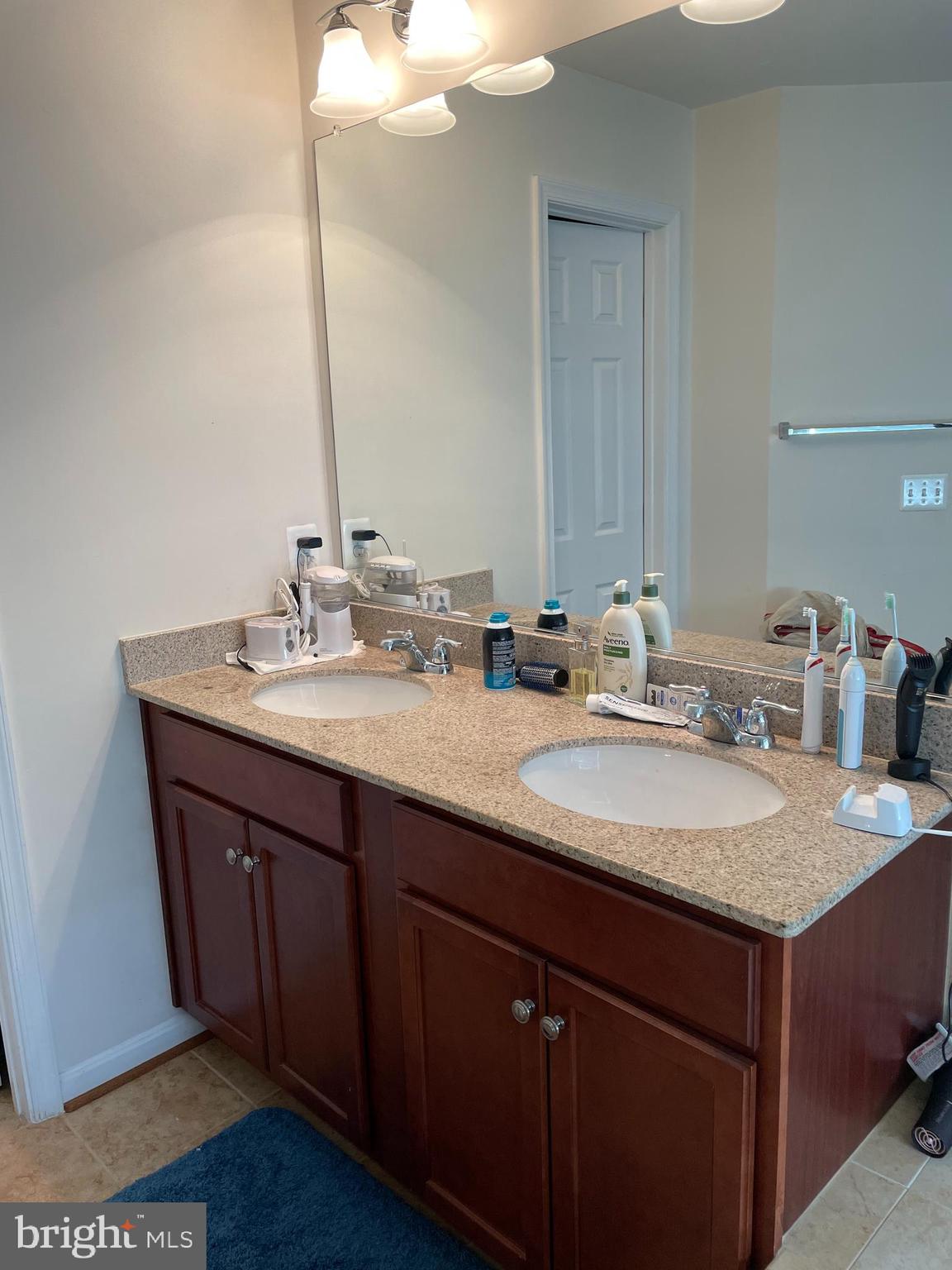 ALEXANDERS CHASE - Residential Lease