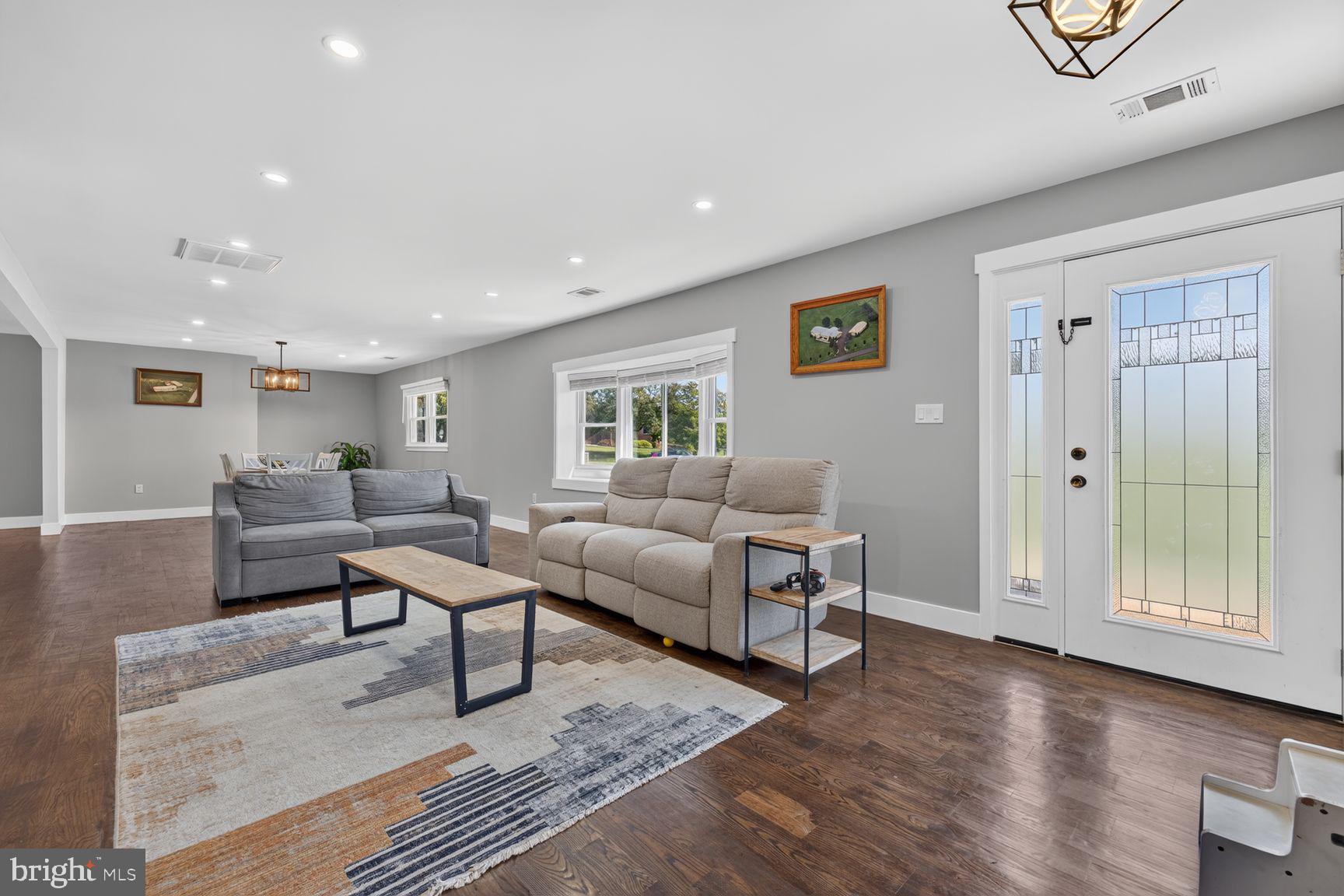8001 MILLS MANOR COURT