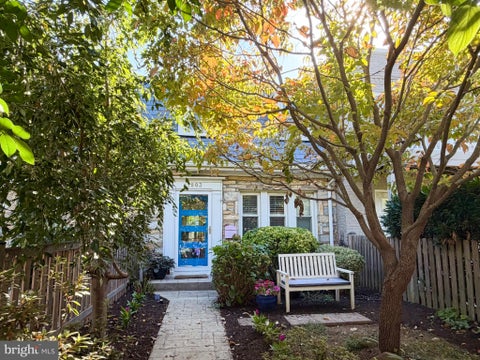 Photo of 1803 Leslie Avenue, ALEXANDRIA, VA 22301 (MLS # VAAX2065832)