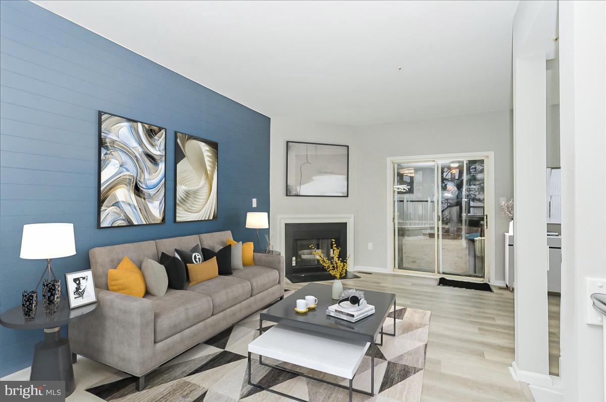 RUSSETT - Residential