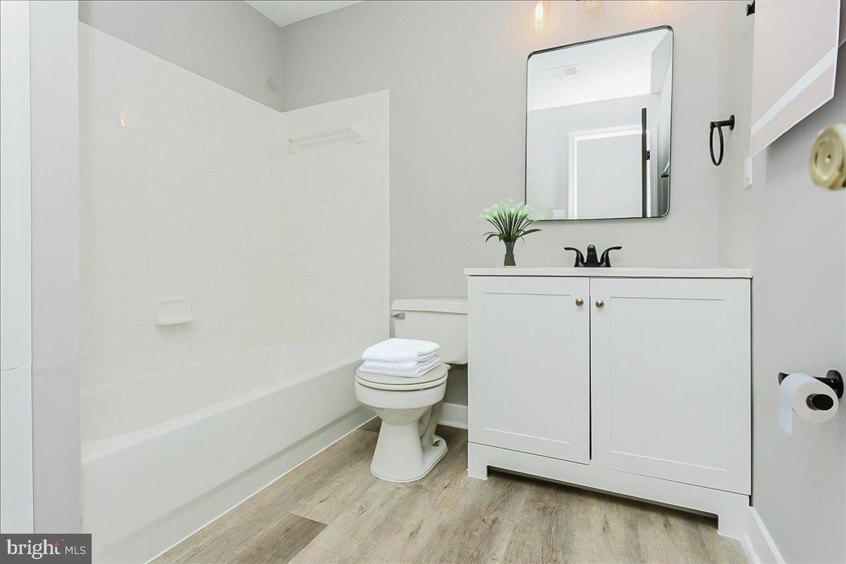 RUSSETT - Residential