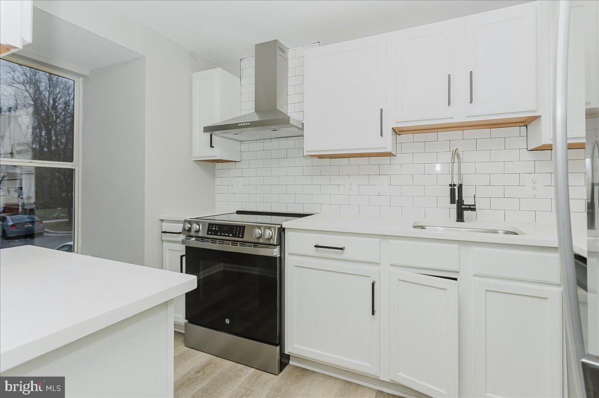 RUSSETT - Residential