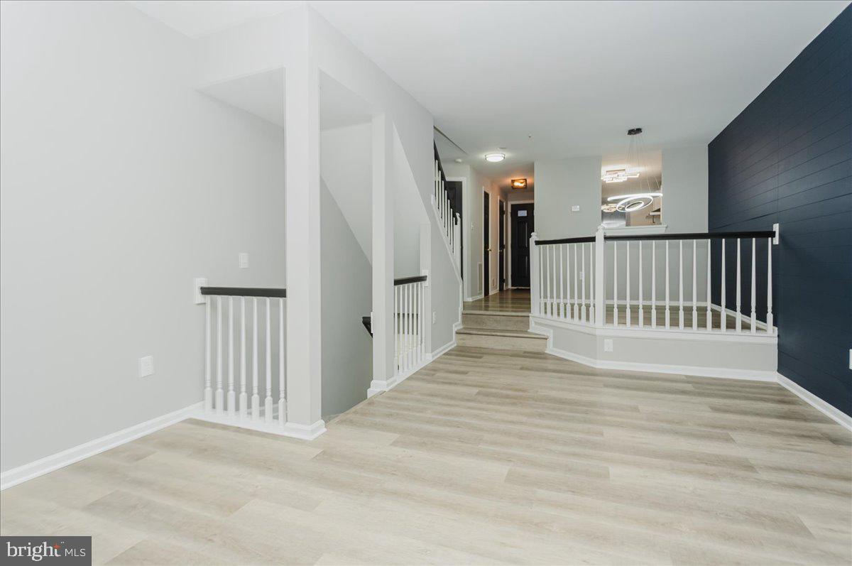 RUSSETT - Residential