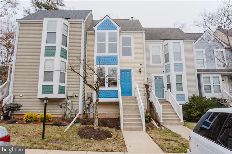 Priced To Sell Fast! Hot Updated 3 Level Townhouse, Spacious Kitchen with QUARTZ Counters, Stainless Steel Appliances, Modern Tile Backsplash, Spacious Bedrooms, New Custom Paint, Updated Bathrooms, New Lighting, New Flooring, Fireplace, Skylight, Finished Basement, Much More!! Close to Schools, Shopping, and Commuter Routes.  This Will Not Last!