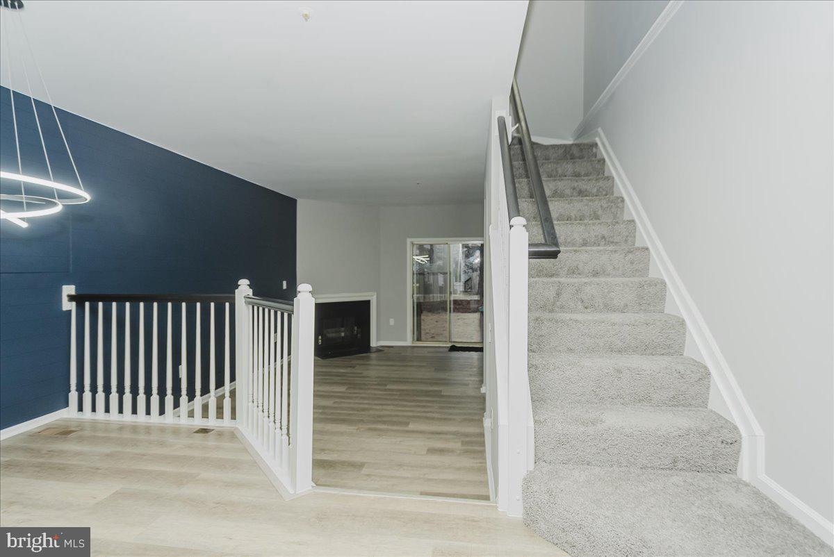 RUSSETT - Residential