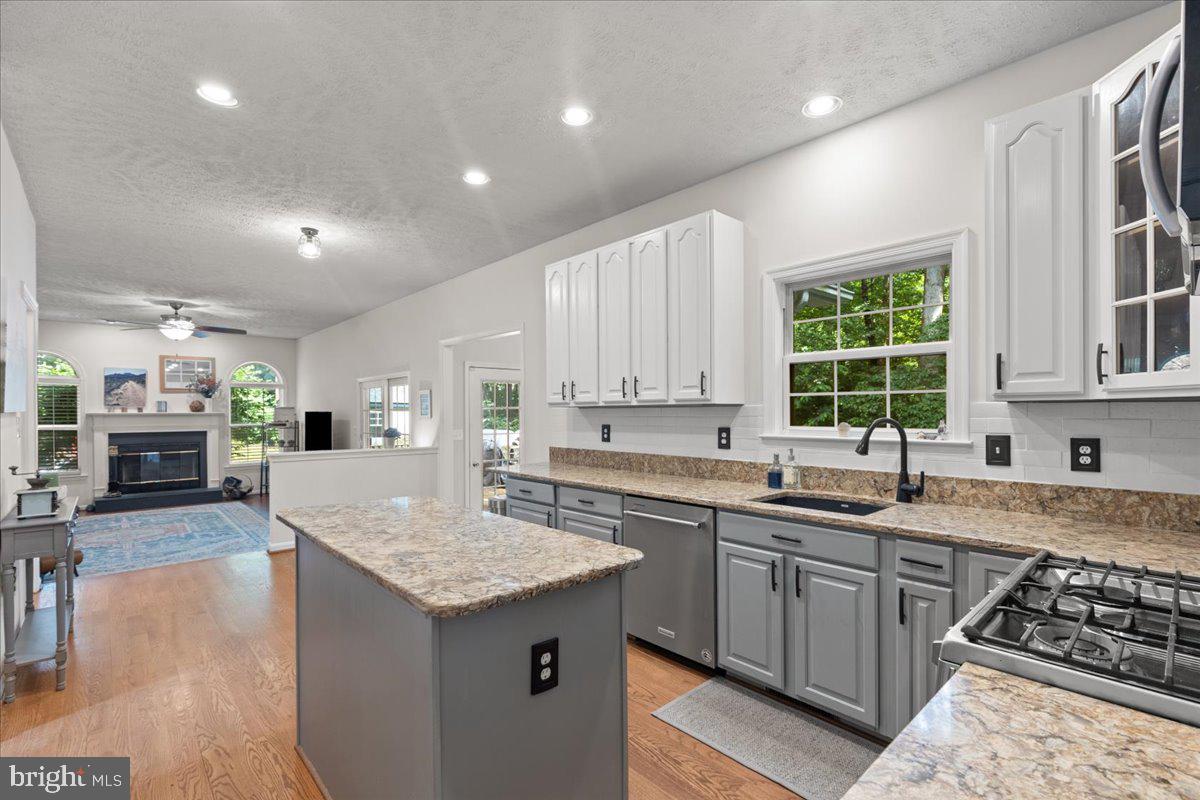 3150 PALORO LANE